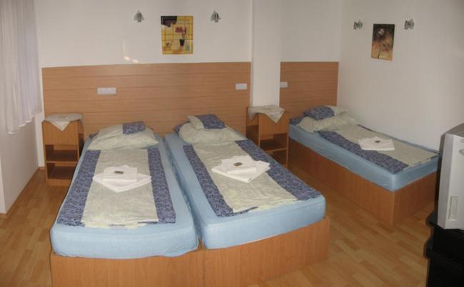 Nadix Panzio Bed and Breakfast Debrecen Kamer foto
